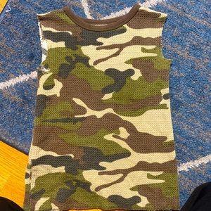 I am selling a old navy camo crop tee for kids or teens.